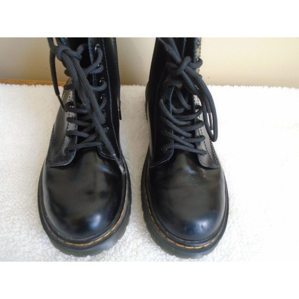 Dr Martens boots size 6 Leather Lace up Boots zipper sides